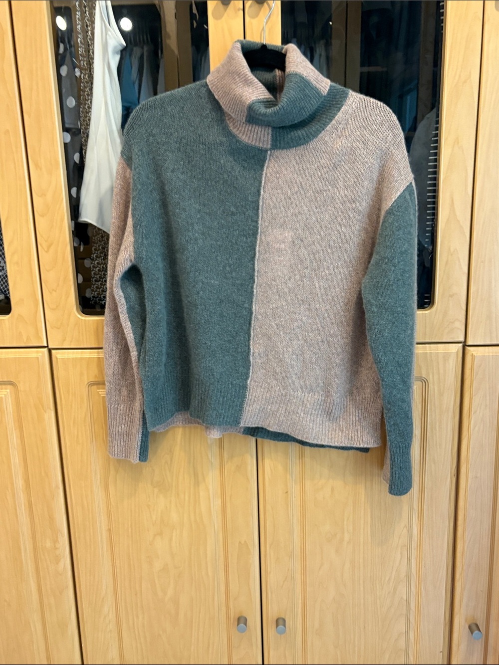 Saks Fifth Avenue Colorblock Cowl Sweater in Green and Beige NWT M